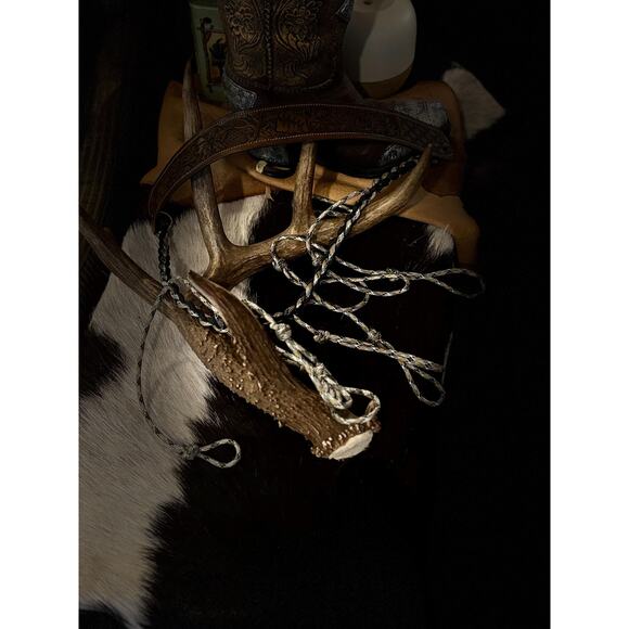 Leather Duck Call Holder Tooled Feathers and Western scroll. - Picture 7 of 8